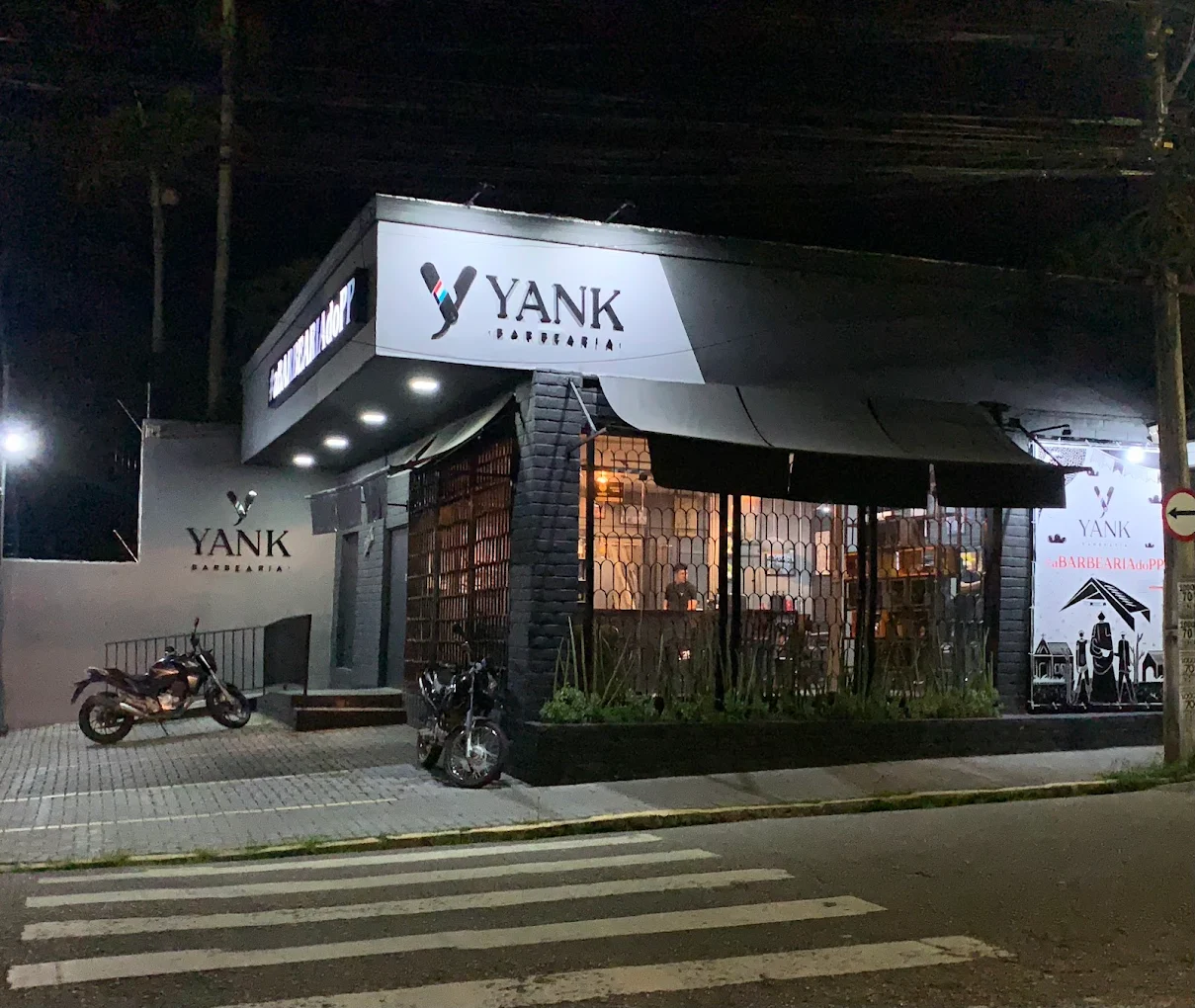 Fachada Yank Barbearia